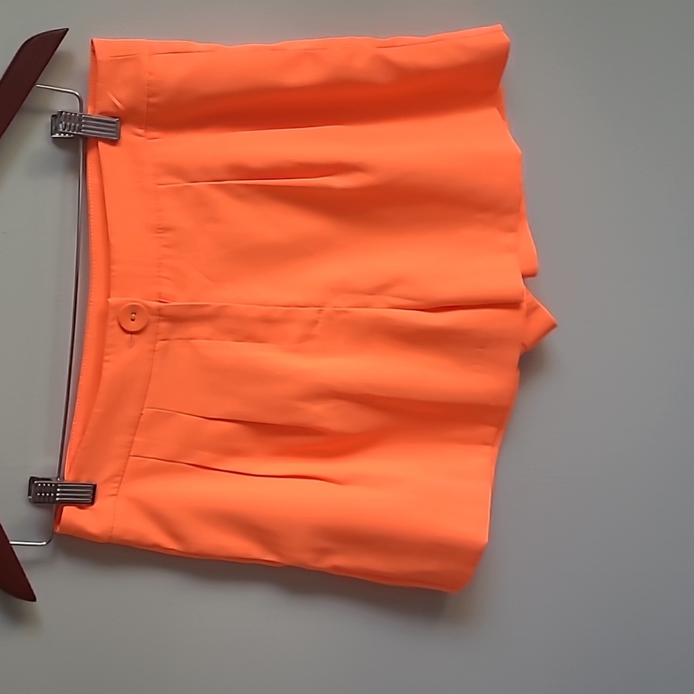 FOREVER 21 Dress Shorts Neon Orange Size medium Pleated.